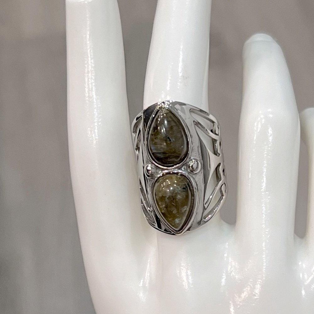 Malagasy Labradorite Large Open Framework Stateme… - image 8